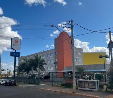 Grand Ville Hotel | Pet Friendly Golden Tower Aeroporto - Guest Rated 8.6/10
