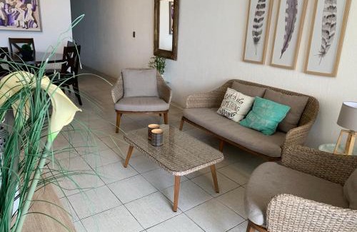 Cavancha Apartment | Golden Tower: 4-Star Oceanfront Stay with Pool & Breakfast