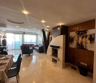 RACINE EXTENSION Apartment | Golden Triangle Apartment Rental