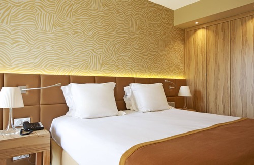 Montfavet Hotel | Discover Hôtel Paradou Avignon Sud: Pool, Spa & Dining