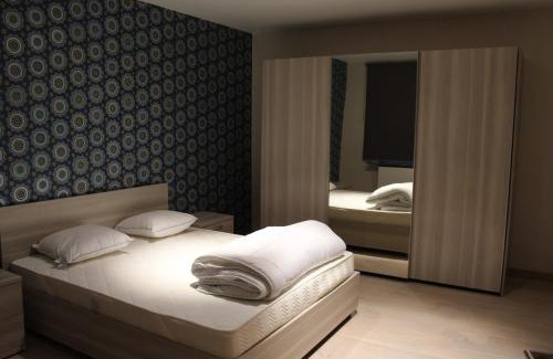 Ostend City Centre Apartment | Relaxing Ocean View Stay at Golden Tulip Hotel