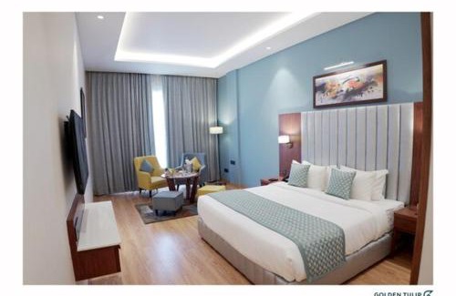 Panchkula Hotel | Relax at Golden Tulip Chandigarh: Pool, Spa & Ocean View