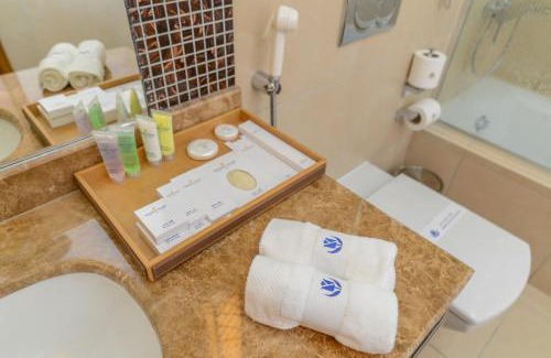 Az Zuhur Hotel | Comfortable Stay at Golden Tulip Dammam Corniche Hotel
