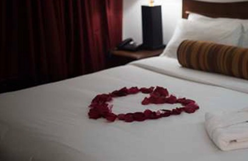 Freetown Hotel | Inviting Golden Tulip Essential Kimbima in Freetown