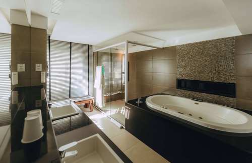 Ponta Negra Hotel | Premier Ocean View Stay at Golden Tulip Natal Ponta Negra