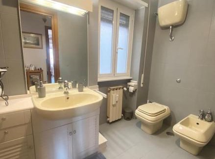 Monte Sacro Apartment | Golden Valley House 4-8 pax - box auto Metro B1 Conca D'oro treno Val d'Ala