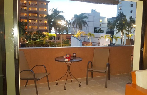 Zona Dorada Condo | Beachfront Gem: Gorgeous 2-Bedroom with Spa & Breakfast