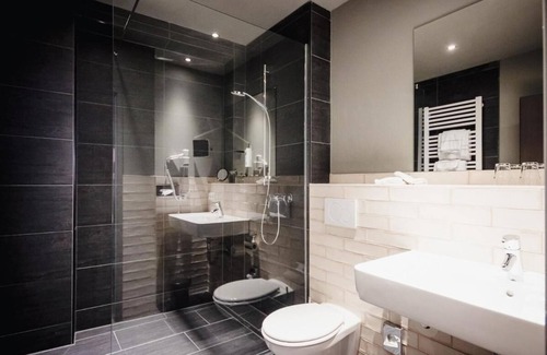 Traben-Trarbach Hotel | Eco-Friendly Goldene Traube: Guest Rated 9.8/10