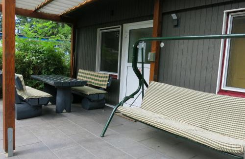 Klein Labenz House | Relax at Goldenes Haus am See with Family-Friendly Amenities