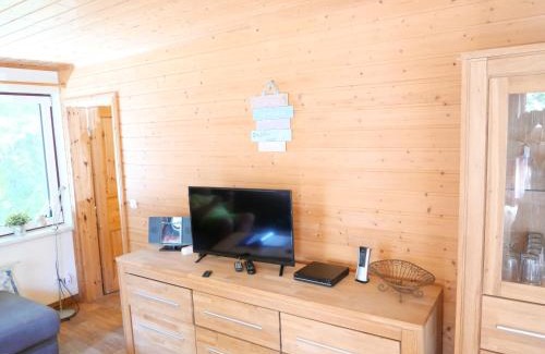 Klein Labenz House | Relax at Goldenes Haus am See with Family-Friendly Amenities