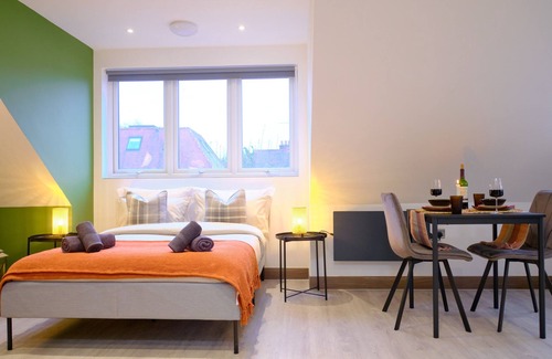 Golders Green Apartment | Discover GoldersGreen Apartments - Family & Pet Friendly Stay