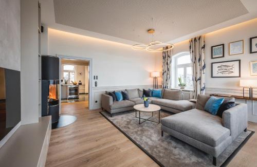 Niendorf Apartment | Experience Goldmädchen 93 - Beletage with Ocean Views