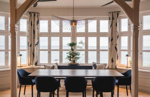 Niendorf Apartment | Experience Goldmädchen 93 - Beletage with Ocean Views