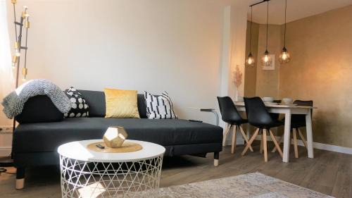 Meissen Apartment | Discover Goldrausch: Oceanfront Retreat in Meißen