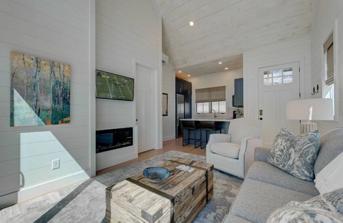 Mineral Bluff Cottage | Inviting Golf and Riverfront Cottage with Group Availability