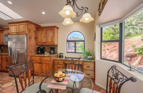 Oak Creek House | Experience Sedona: 10/10 Rated with Pool & Ocean Views