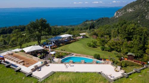 Marciaga Hotel | Golf Cà Degli Ulivi: A 4-Star Escape with Oceanfront Bliss