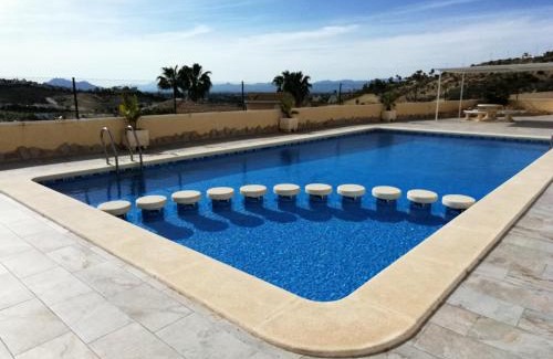 Rojales House | Exclusive Views at Golf Club La Marquesa with Pool Access