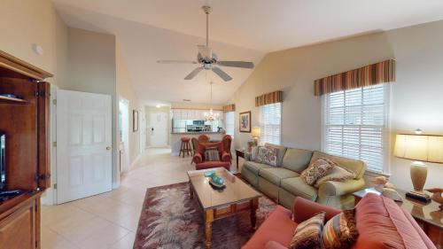 Pawleys Island House | Discover Pawleys Getaway Near Golf Course with Pool Access