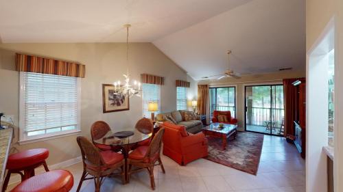 Pawleys Island House | Discover Pawleys Getaway Near Golf Course with Pool Access