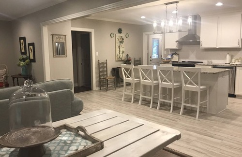Batesville House | Golf Course Retreat Near Oxford with Pool and Ocean Views