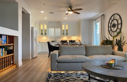 Fontana House | Golf Course Retreat: Two Master Bedrooms & Spa Amenities