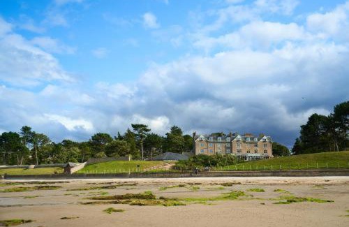 Nairn Hotel | Experience the Golf View Hotel & Spa with Oceanfront Delights