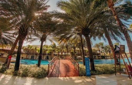 Porto das Dunas Apartment | Golf Ville Residence Resort: 3-Suite Retreat Near Beach Park