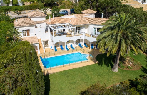 Vila do Bispo Villa | Experience Golfe San Antonio: 5-Bed Villa with Pool & Ocean View
