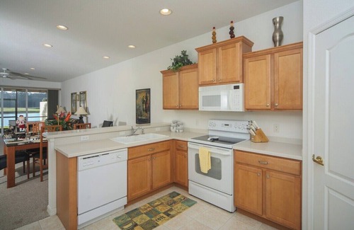 Braden River House | Scenic Cypress Cove: Lakeview & Golfing Retreat Awaits