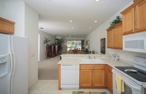 Braden River House | Scenic Cypress Cove: Lakeview & Golfing Retreat Awaits