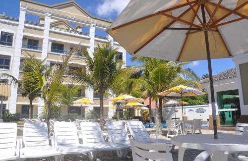 Ingleses Sul Apartment | Relax at Golfinhos Apart Hotel with Oceanfront Views