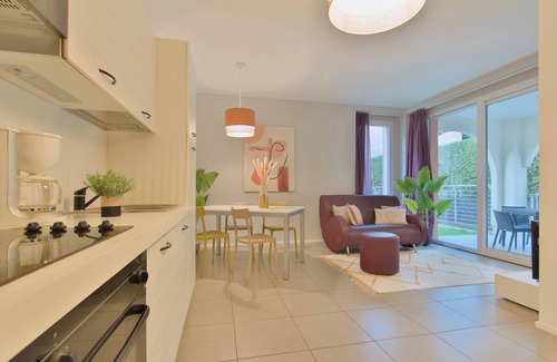 Maccagno Apartment | Golfo Gabella: Oceanfront Bliss with Spa and Pool Access