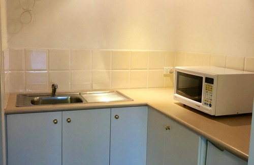 Moorong Hotel | Eco-Friendly Golfview Motor Inn with Pool & Breakfast
