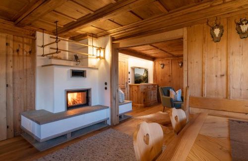 Tschagguns House | Oceanfront Golmerhaus: 4-Star Stay with Hot Tub & Views