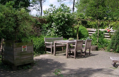 Municipality of Westervoort House | Experience Goltackers: Pet-Friendly Farm Stay with Pool & Spa