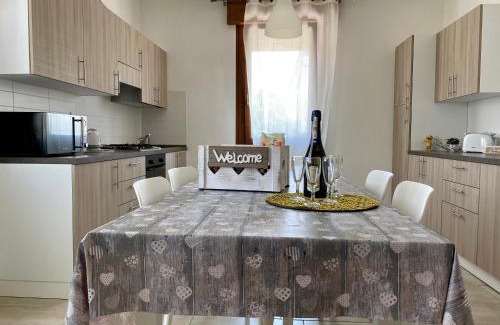 Favaro Veneto House | Guest Rated 9.8: Family-Friendly Gondola House Retreat
