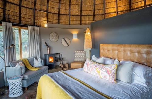 Mossel Bay Hotel | Experience Nature at Gondwana Game Reserve - 5-Star Retreat