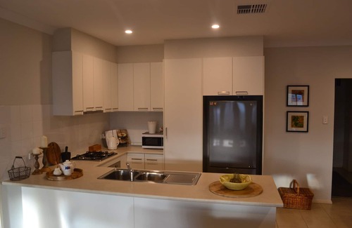 Tanunda House | Ideal Barossa 3 Bedroom Home - Family-Friendly Comfort