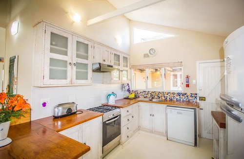 Scarborough Villa | Beach Villa for 9 Guests with Private Pool in Scarborough