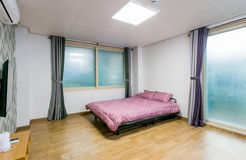 Gongju House | Eco-Friendly Retreat at Gongju Donghaksa Moodwa Pension