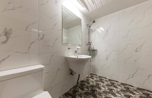 Gongju Hotel | Eco-Friendly Gongju Dongmyung Motel with Breakfast & Kitchen