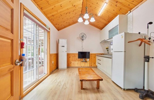 Gongju House | Eco-Friendly Gongju Good Morning Pension: Family Retreat Awaits