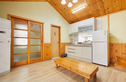 Gongju House | Eco-Friendly Gongju Good Morning Pension: Family Retreat Awaits