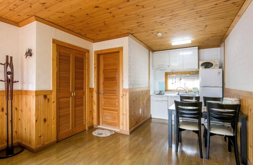 Gongju House | Eco-Friendly Getaway at Gongju Jakeun Shimteo Pension