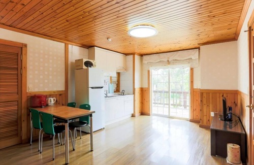 Gongju House | Eco-Friendly Getaway at Gongju Jakeun Shimteo Pension