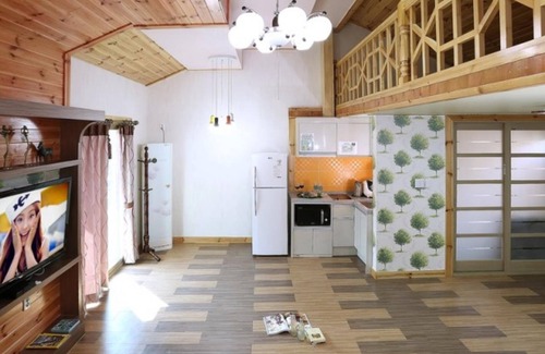 Gongju House | Eco-Friendly Retreat at Gongju Magoksa Healing Pension