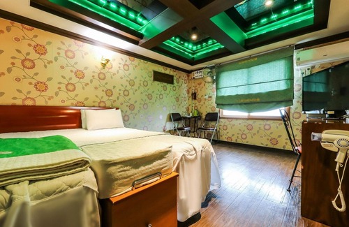 Gongju Hotel | Eco-Friendly Comfort at Gongju Titanic Hotel