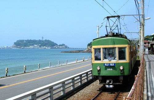 Chigasaki Apartment | Experience Shonan Chigasaki: Beachfront Apartment Getaway