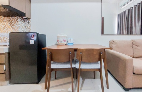 Serpong Apartment | Cozy 2Br Apartment with Pool and Breakfast at Parkland Avenue